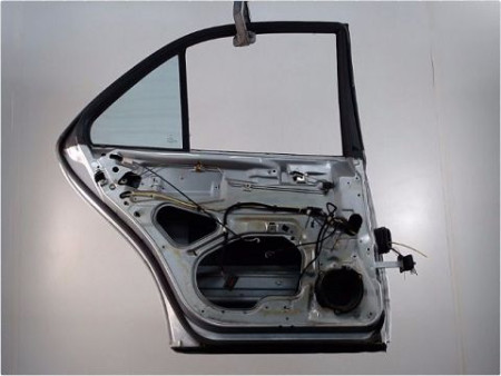 PORTE ARRIERE GAUCHE MERCEDES CLASSE E 99-2002