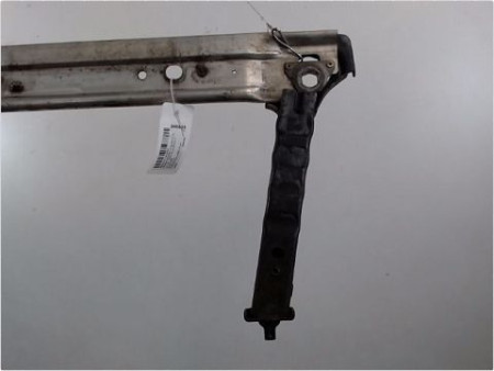 TRAVERSE INFERIEURE ARMATURE AVANT RENAULT GRAND SCENIC III 09-11