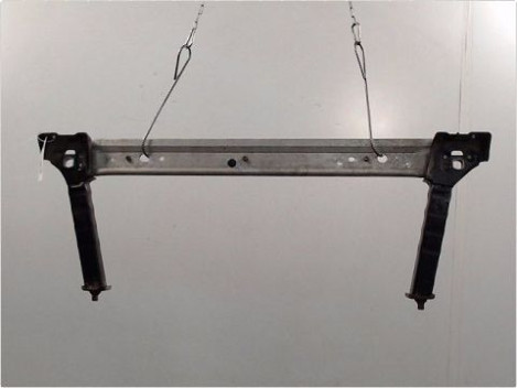 TRAVERSE INFERIEURE ARMATURE AVANT RENAULT SCENIC III 09-11