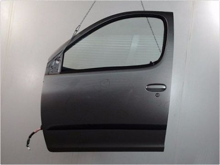 PORTE AVANT GAUCHE TOYOTA YARIS VERSO 2003-