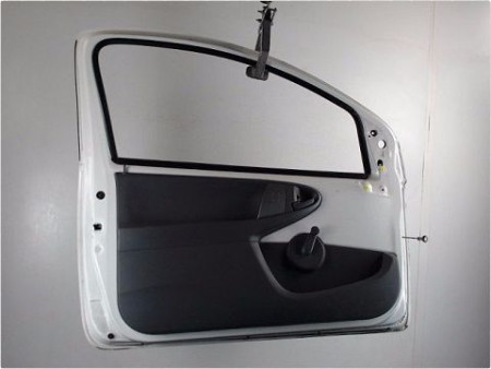 PORTE AVANT GAUCHE PEUGEOT 107
