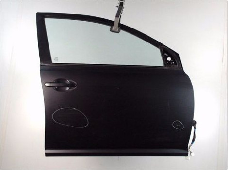 PORTE AVANT DROIT TOYOTA AVENSIS