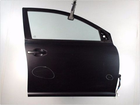 PORTE AVANT DROIT TOYOTA AVENSIS