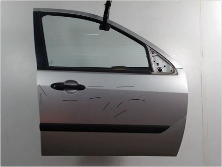 PORTE AVANT DROIT FORD FOCUS