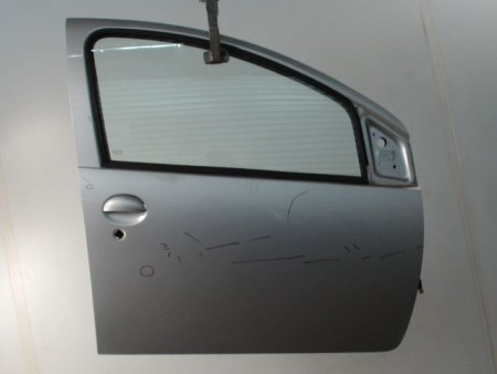 PORTE AVANT GAUCHE TOYOTA AYGO