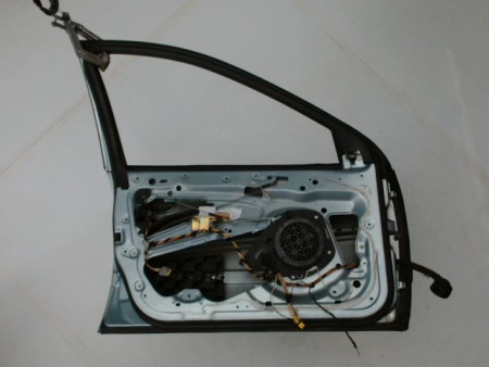 PORTE AVANT GAUCHE PEUGEOT 607