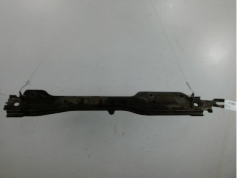 TRAVERSE INFERIEURE ARMATURE AVANT RENAULT MEGANE