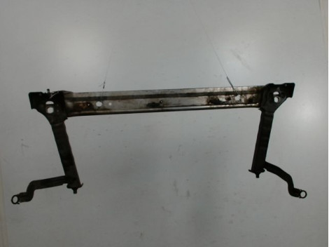 TRAVERSE INFERIEURE ARMATURE AVANT RENAULT MEGANE
