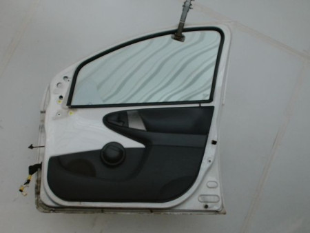 PORTE AVANT DROIT TOYOTA AYGO
