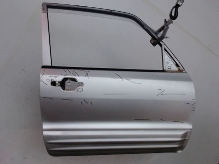 PORTE AVANT DROIT MITSUBISHI PAJERO