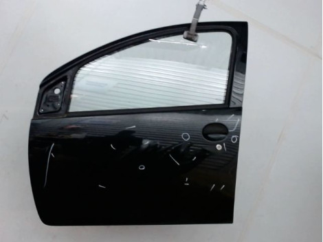 PORTE AVANT GAUCHE TOYOTA AYGO