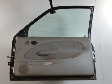 PORTE AVANT DROIT FORD FIESTA