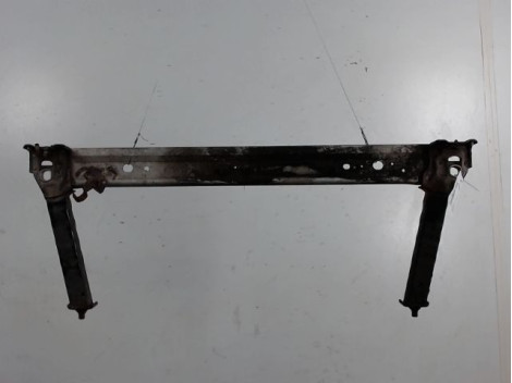 TRAVERSE INFERIEURE ARMATURE AVANT RENAULT MEGANE