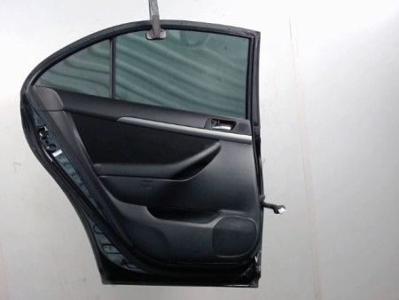 PORTE ARRIERE GAUCHE TOYOTA AVENSIS