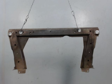 TRAVERSE INFERIEURE ARMATURE AVANT RENAULT MEGANE