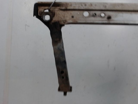 TRAVERSE INFERIEURE ARMATURE AVANT RENAULT MEGANE