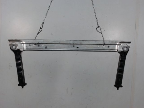TRAVERSE INFERIEURE ARMATURE AVANT RENAULT MEGANE