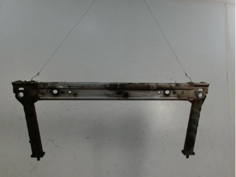 TRAVERSE INFERIEURE ARMATURE AVANT RENAULT MEGANE