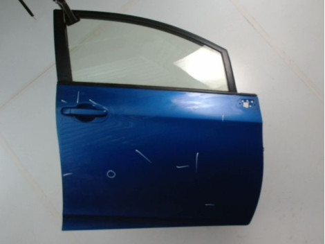 PORTE AVANT DROIT TOYOTA VERSO-S