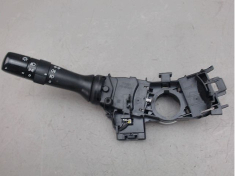 COMMANDE CLIGNOTANT TOYOTA YARIS