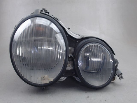 PHARE DROIT MERCEDES CLASSE E 95-99