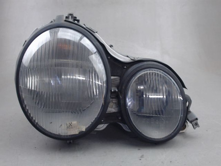 PHARE DROIT MERCEDES CLASSE E 95-99