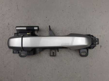 POIGNEE EXTERIEURE PORTE AVANT DROIT TOYOTA AURIS