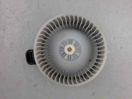 MOTEUR VENTILATEUR CHAUFFAGE TOYOTA AURIS