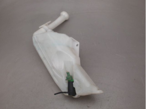 RESERVOIR LAVE-GLACE AVANT PEUGEOT 206