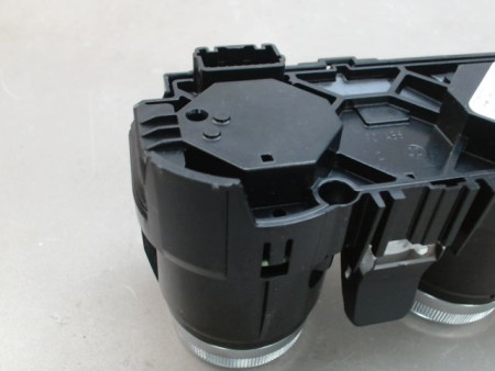 COMMANDE DE CHAUFFAGE DACIA DUSTER