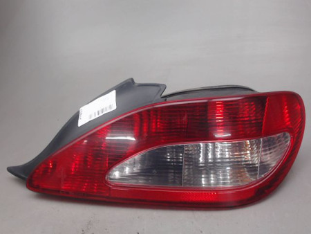 FEU ARRIERE DROIT PEUGEOT 406