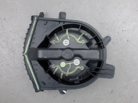 MOTEUR VENTILATEUR CHAUFFAGE RENAULT MEGANE