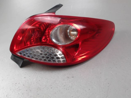 FEU ARRIERE DROIT PEUGEOT 206