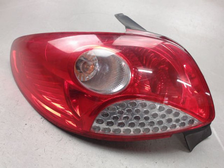 FEU ARRIERE GAUCHE  PEUGEOT 206