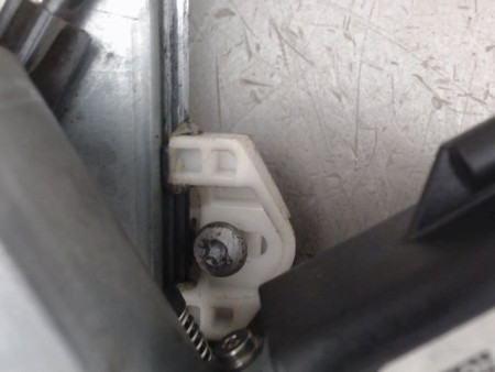 MECANISME LEVE-GLACE AVANT GAUCHE MERCEDES CITAN