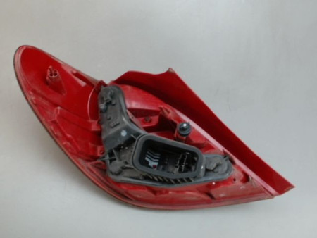 FEU ARRIERE DROIT PEUGEOT 207