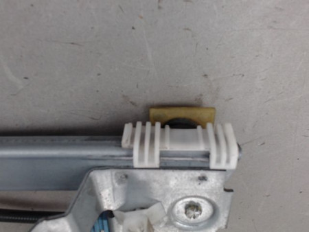 MECANISME LEVE-GLACE AVANT DROIT CITROEN SAXO