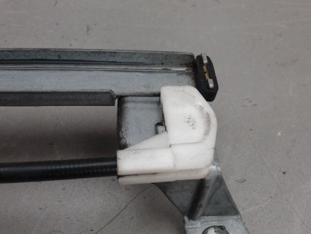 MECANISME LEVE-GLACE AVANT DROIT CITROEN SAXO