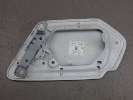 VOLET DE TRAPPE CARBURANT DACIA SANDERO
