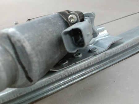 MECANISME LEVE-GLACE AVANT DROIT PEUGEOT 107