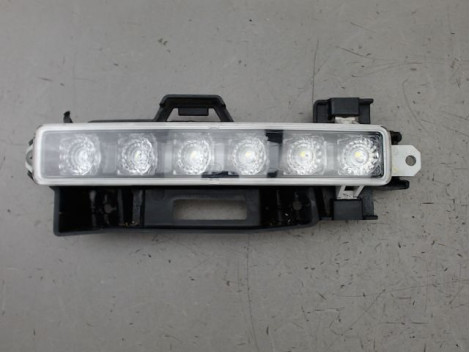 FEUX POSITION DROIT PEUGEOT 108
