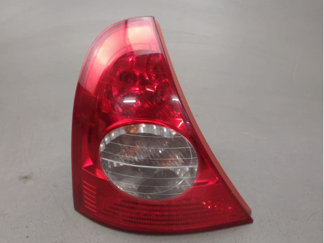 FEU ARRIERE GAUCHE  RENAULT CLIO
