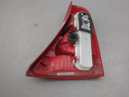 FEU ARRIERE GAUCHE  RENAULT CLIO