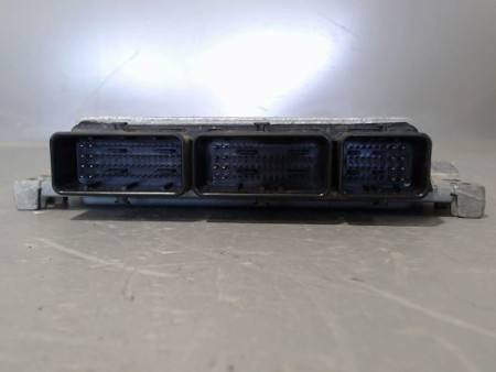 CALCULATEUR MOTEUR DACIA DUSTER