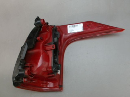 FEU ARRIERE GAUCHE  PEUGEOT 5008
