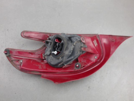 FEU ARRIERE GAUCHE  PEUGEOT 208