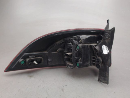 FEU ARRIERE DROIT RENAULT CLIO