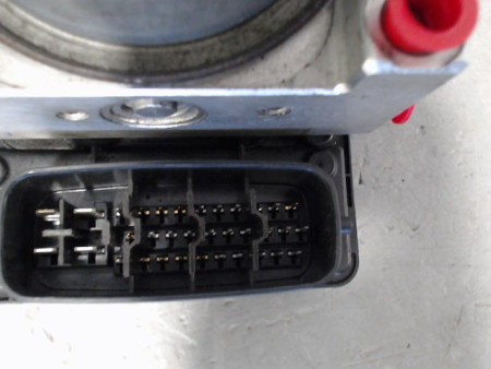UNITE HYDRAULIQUE ABS TOYOTA YARIS