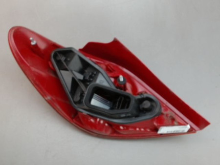 FEU ARRIERE DROIT PEUGEOT 207
