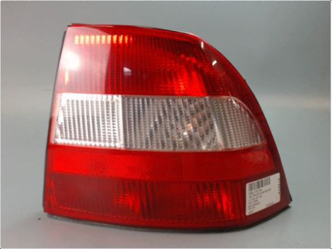FEU ARRIERE DROIT OPEL VECTRA 99-2002